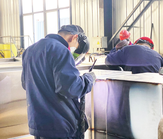 1682758484975645.png 實(shí)測農(nóng)村生活污水處理設(shè)備,水質(zhì)達(dá)標(biāo)無死角,1臺頂5臺(5)